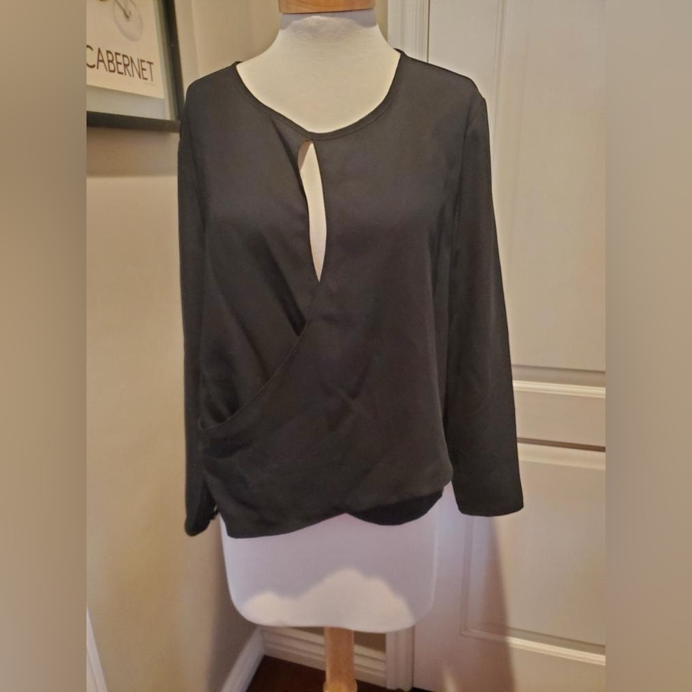 CLUB MONACO Women's Brixxtun Blouse -  SIZE LARGE